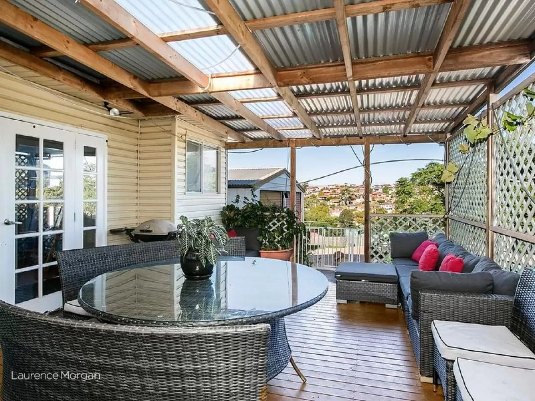 37 Lindsay Street, Unanderra Sold by Laurence Morgan Real Estate - image 3