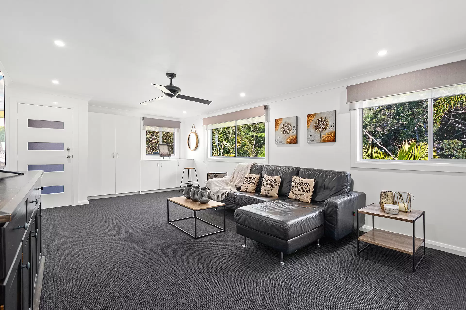 5 Stanley Avenue, Farmborough Heights Sold by Laurence Morgan Real Estate - image 7