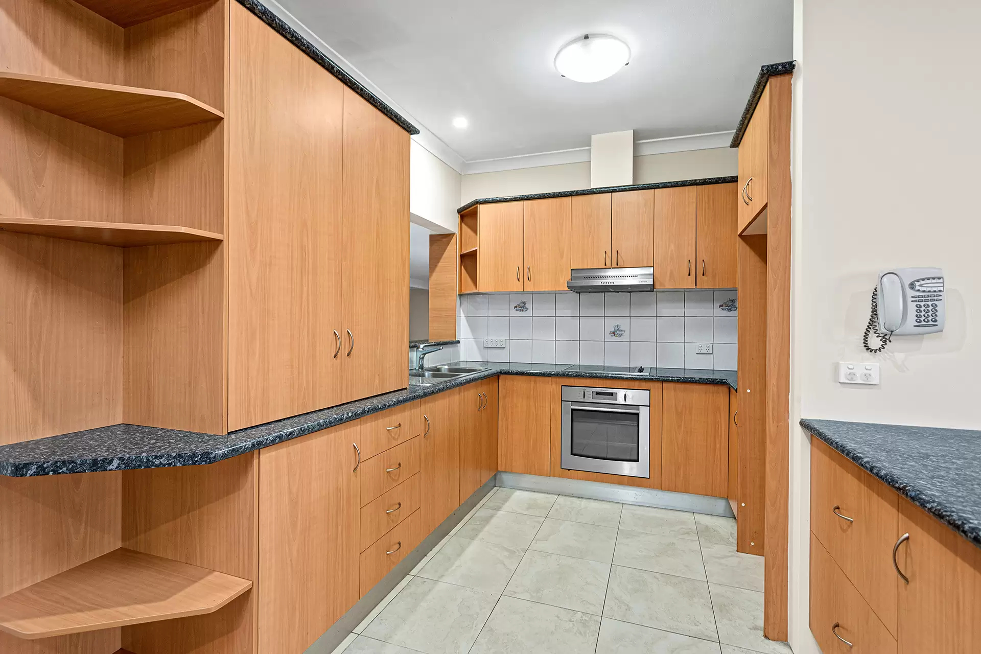 32 Lombard Avenue, Fairy Meadow Sold by Laurence Morgan Real Estate - image 3