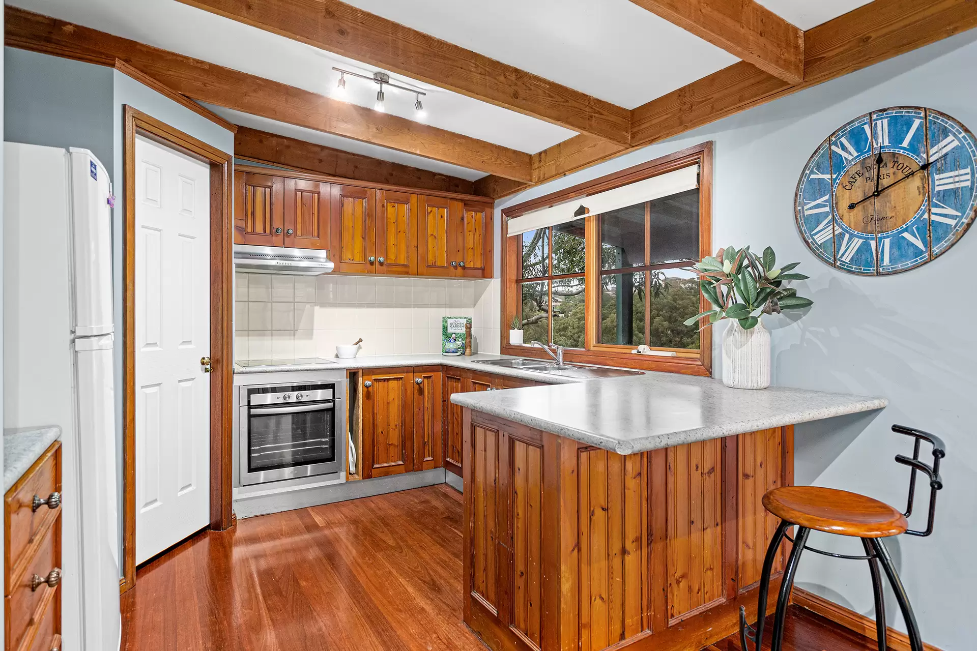 22 Poplar Avenue, Unanderra Sold by Laurence Morgan Real Estate - image 3
