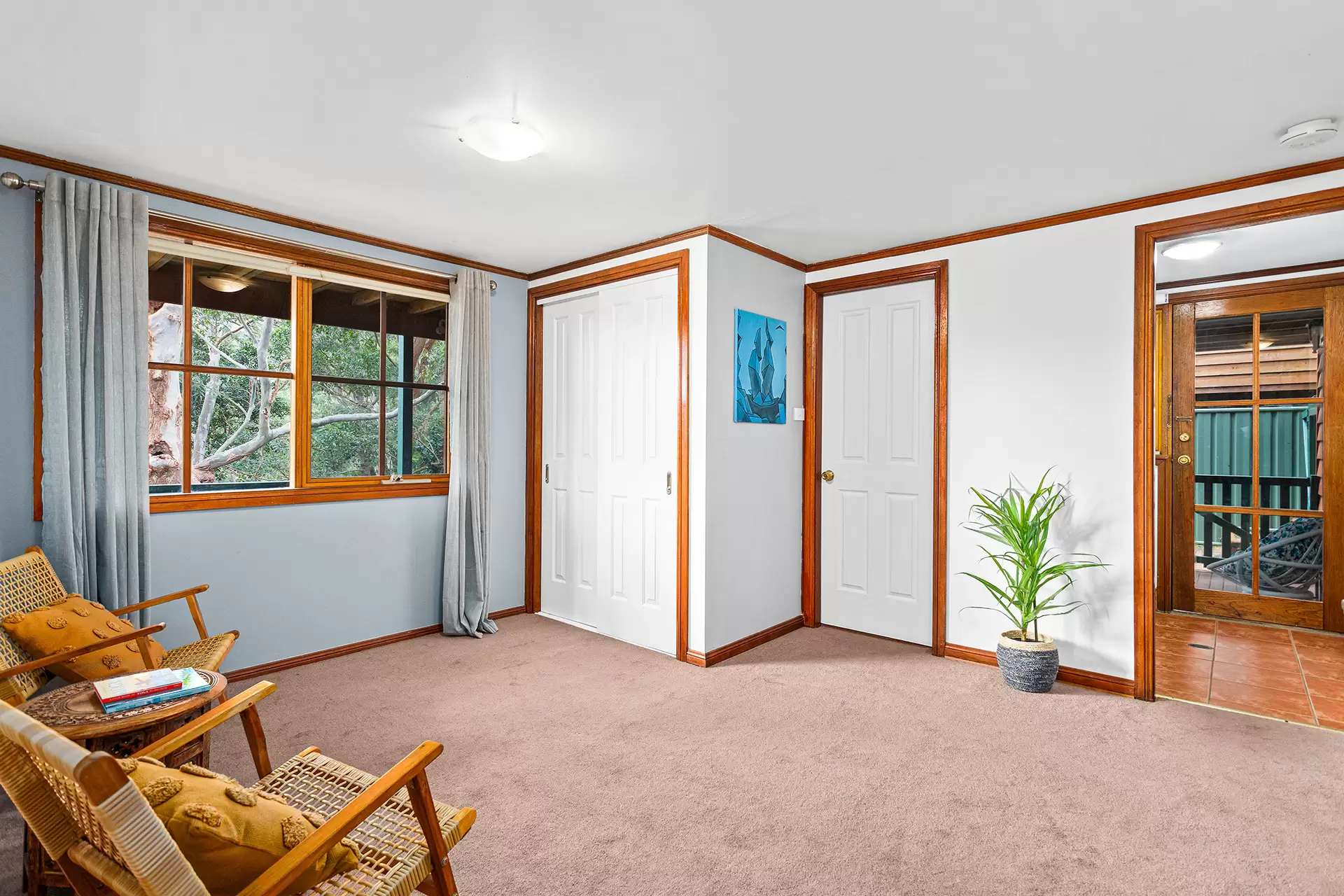 22 Poplar Avenue, Unanderra Sold by Laurence Morgan Real Estate - image 7