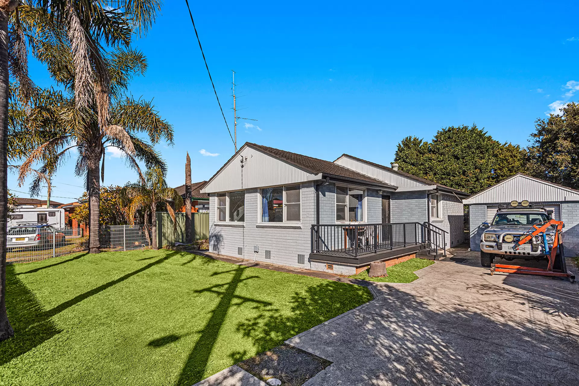 10 Brownsville Avenue, Brownsville Sold by Laurence Morgan Real Estate - image 1