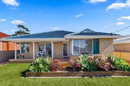 10 Hardie Street, Corrimal Sold by Laurence Morgan Real Estate