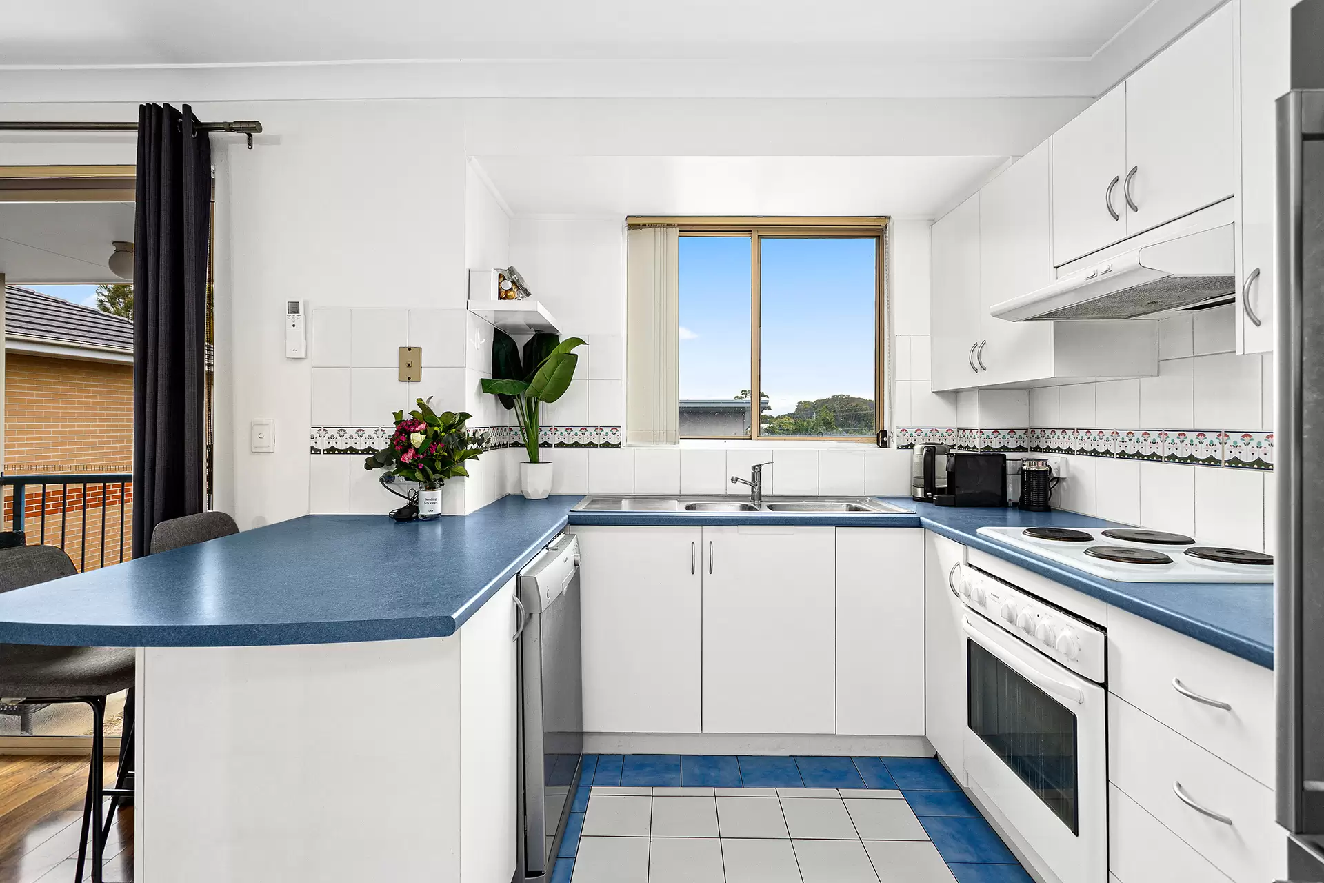 54/29 Park Road, Bellambi Sold by Laurence Morgan Real Estate - image 4