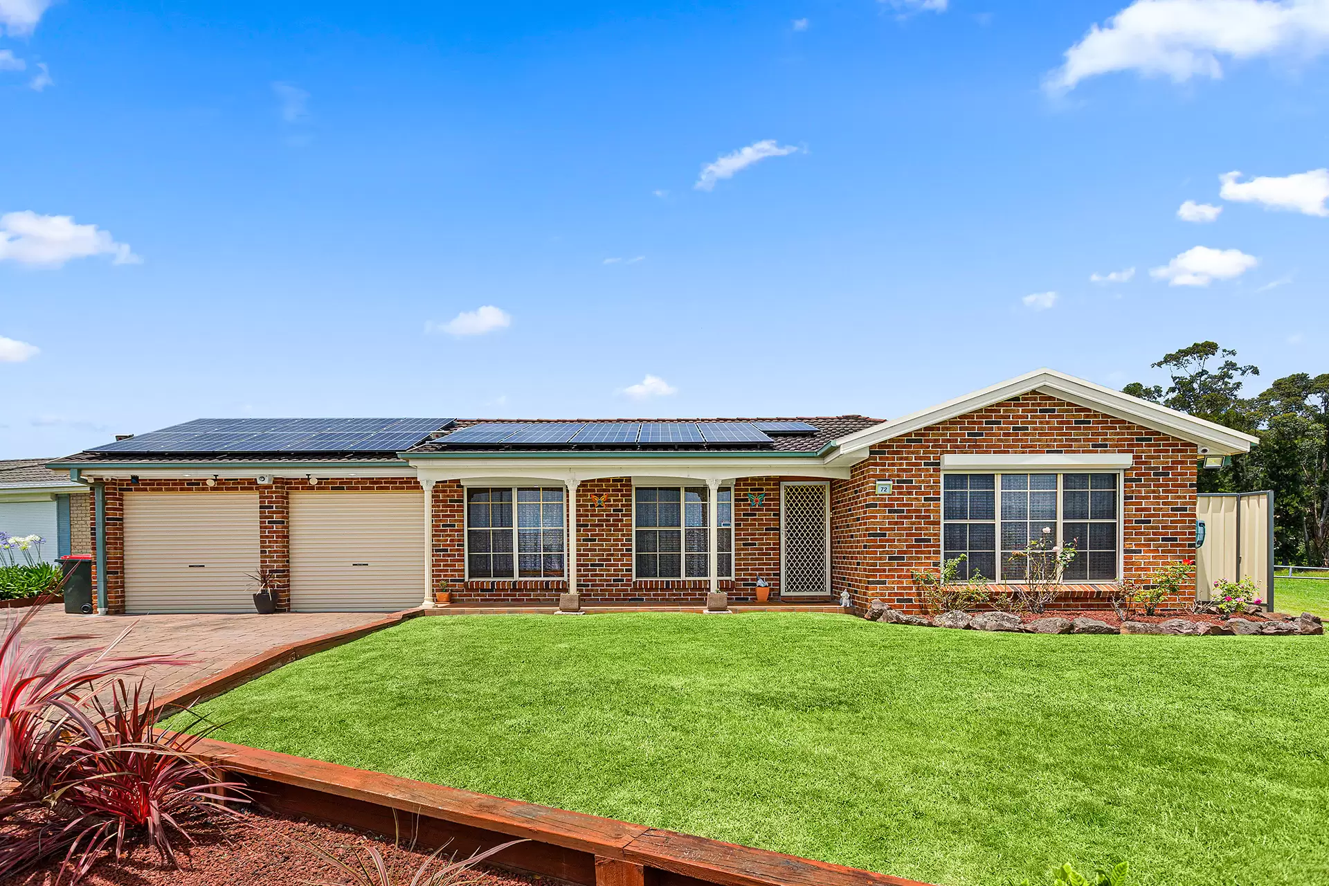72 Jarrah Way, Albion Park Rail Sold by Laurence Morgan Real Estate - image 1