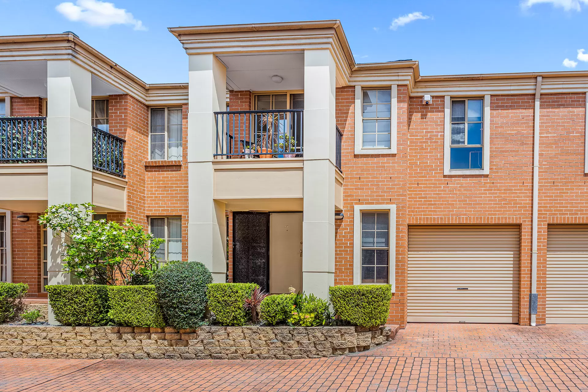 17/6 Kembla Street, Balgownie Sold by Laurence Morgan Real Estate - image 1