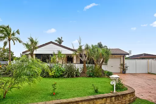 4 Coachwood Drive, Albion Park Rail Sold by Laurence Morgan Real Estate