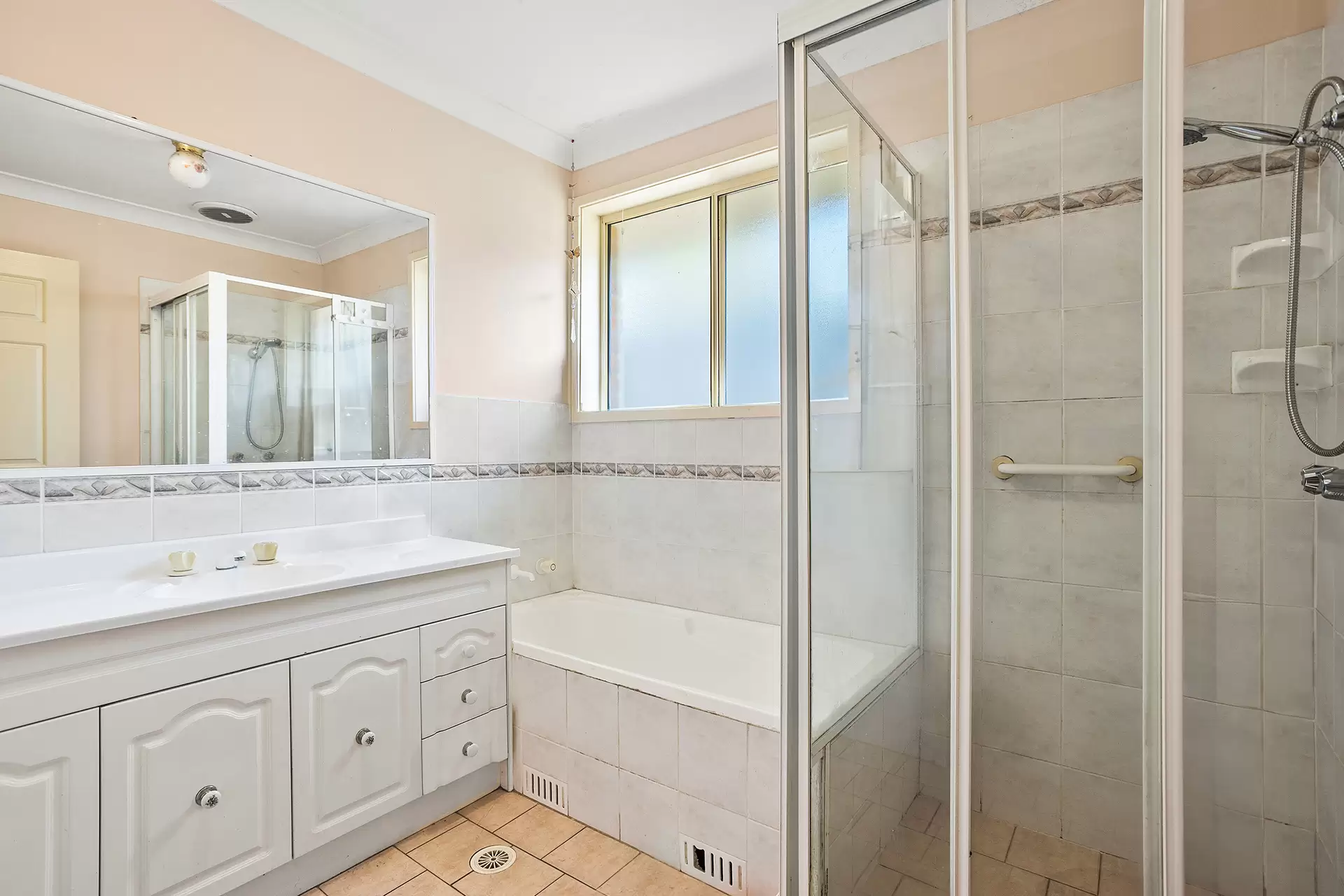 39 Charlotte Crescent, Albion Park Sold by Laurence Morgan Real Estate - image 8