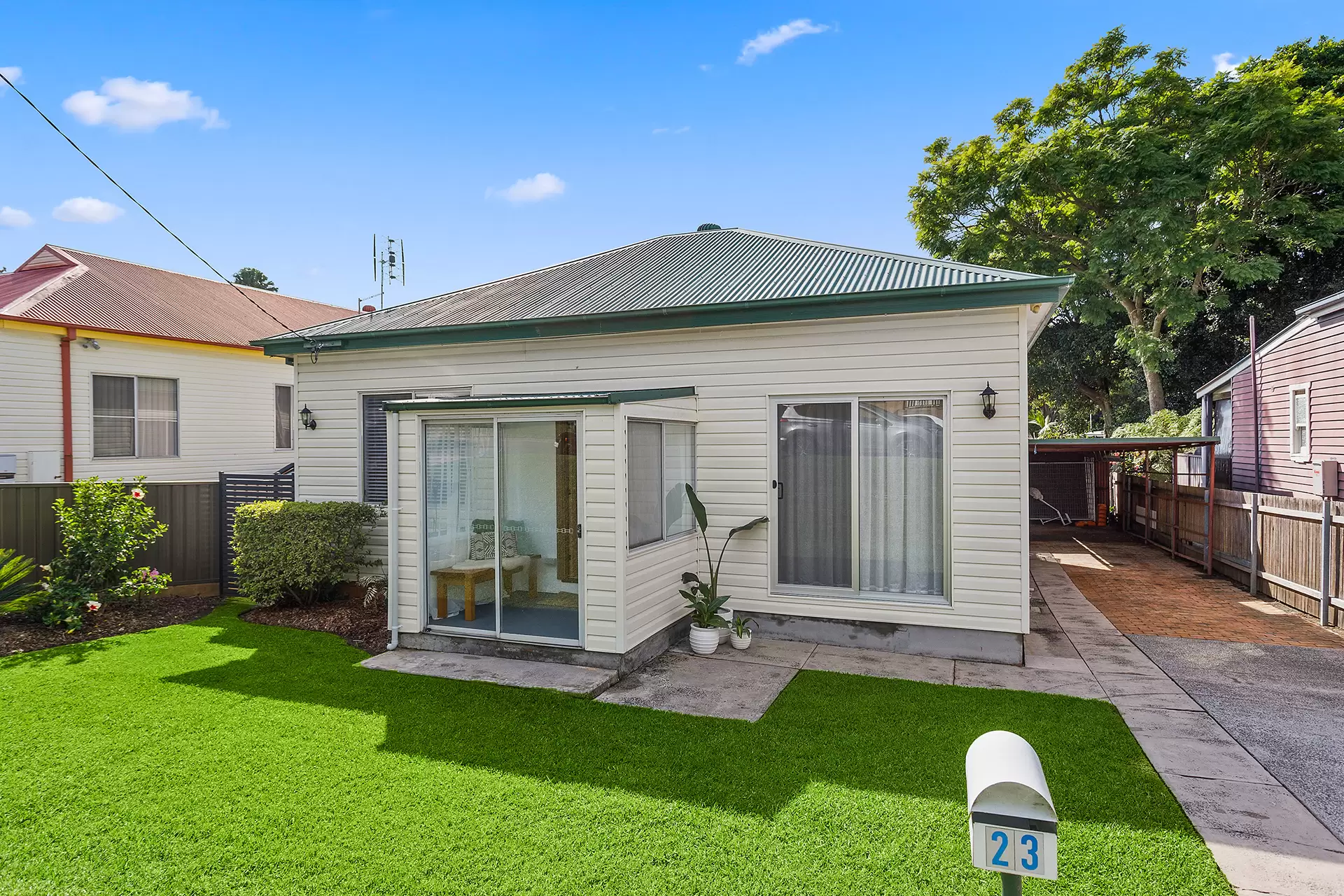 23 Mountain Ave, Woonona Sold by Laurence Morgan Real Estate - image 1