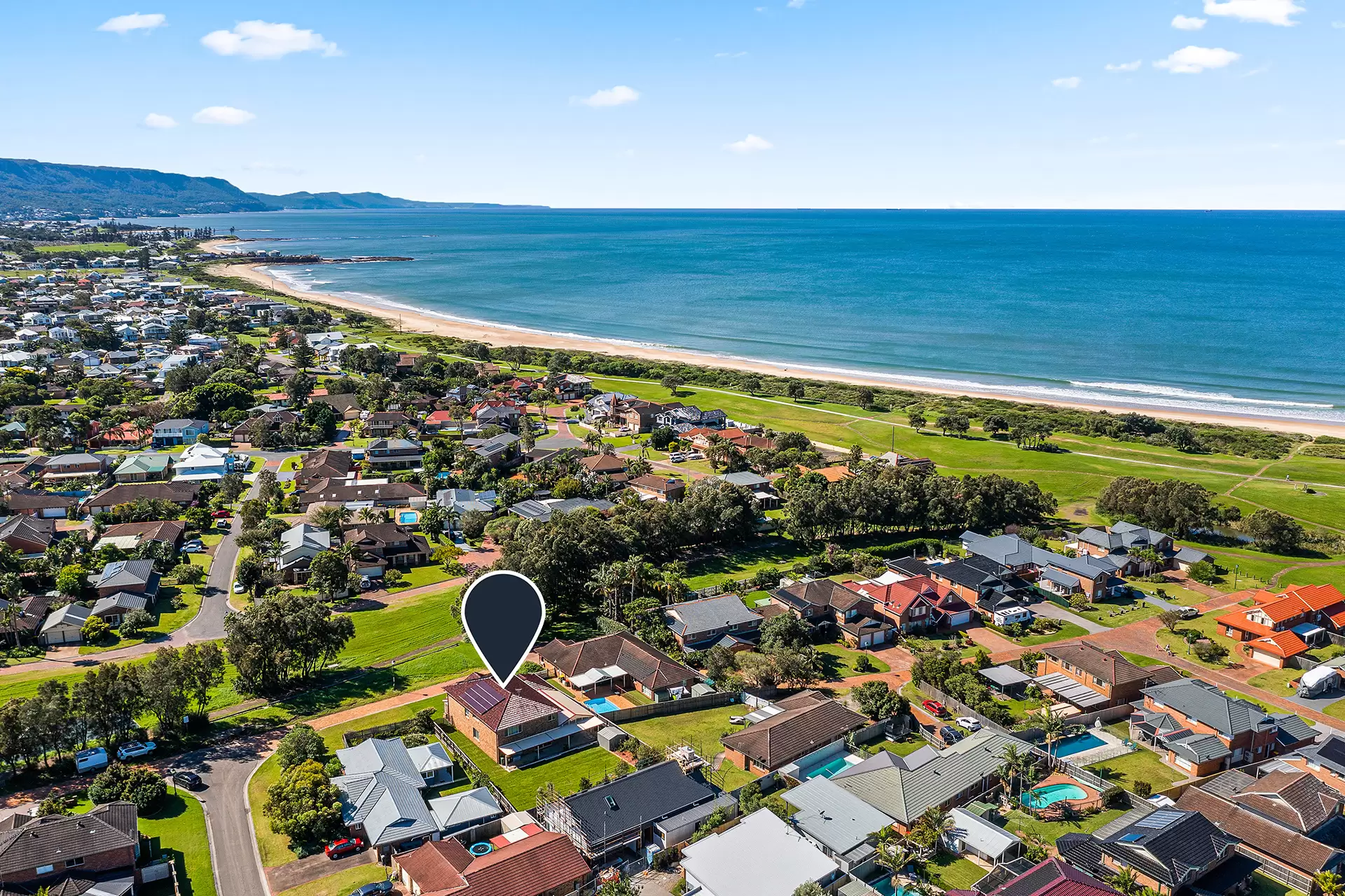 10 Robert Westmacott Avenue, Woonona Sold by Laurence Morgan Real Estate - image 16