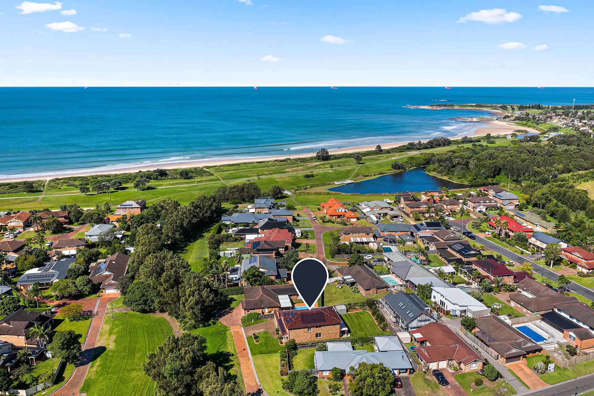 10 Robert Westmacott Avenue, Woonona Sold by Laurence Morgan Real Estate - image 2