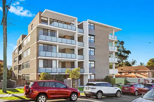 34/12 New Dapto Road, Wollongong Sold by Laurence Morgan Real Estate