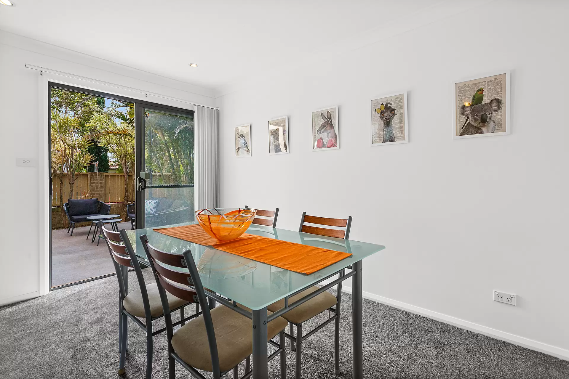 1/37 Smith Street, Fairy Meadow Sold by Laurence Morgan Real Estate - image 3