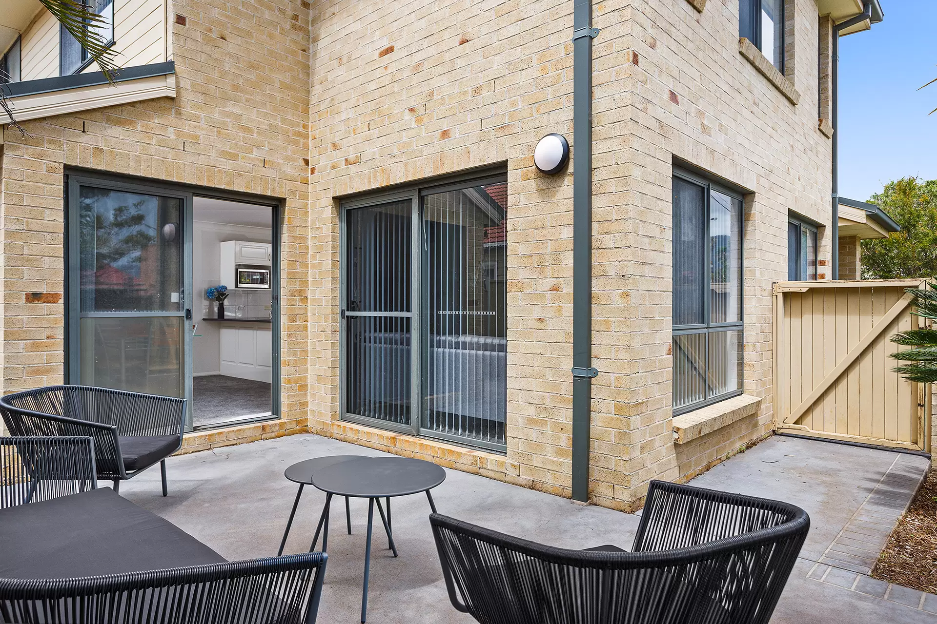 1/37 Smith Street, Fairy Meadow Sold by Laurence Morgan Real Estate - image 5