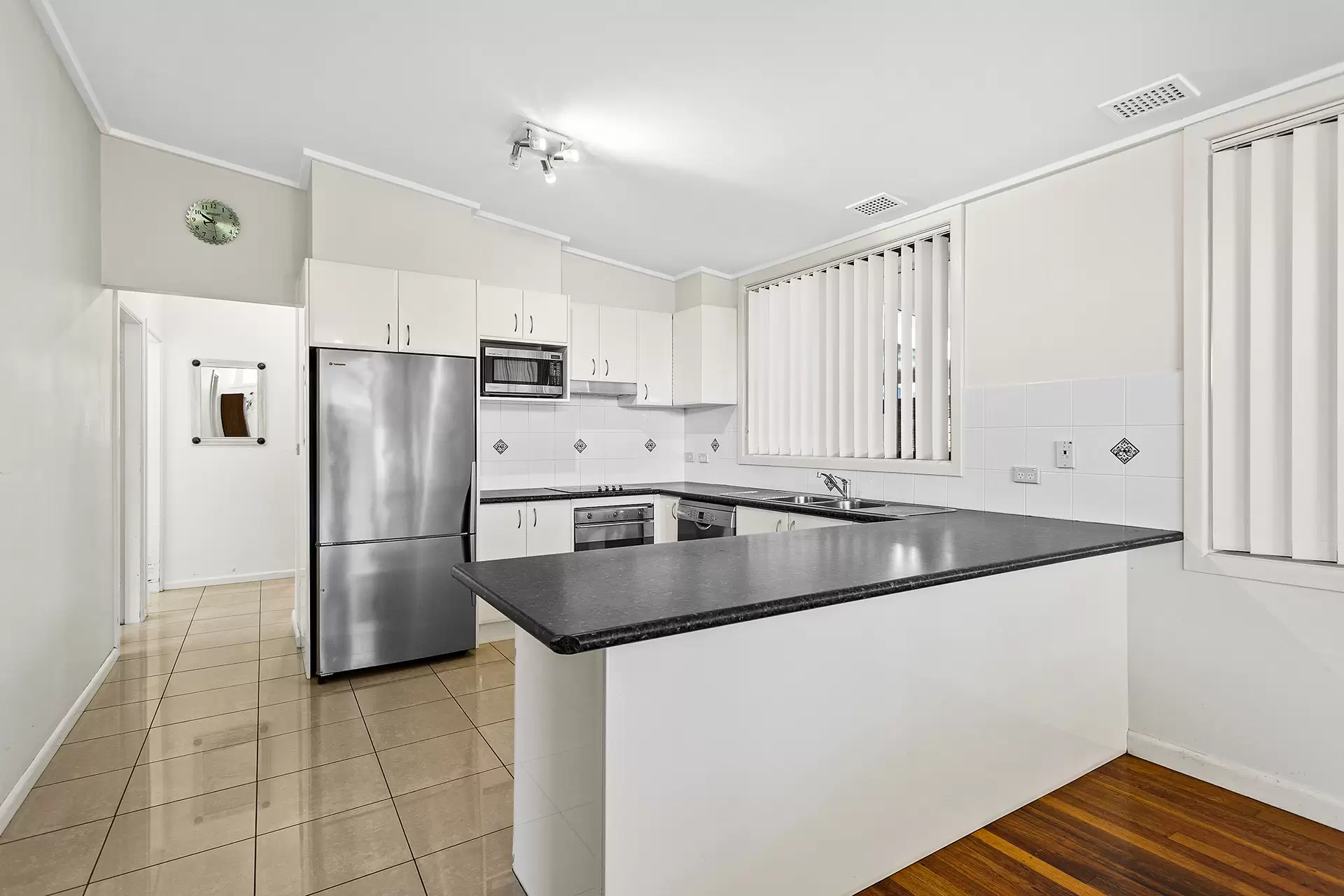 5 Cottage Green, Mount Ousley Sold by Laurence Morgan Real Estate - image 2