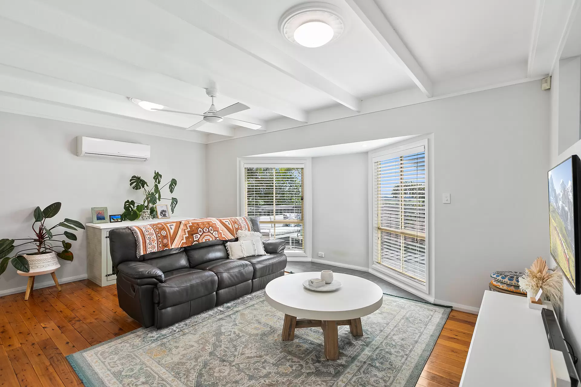 44 Scenic Crescent, Albion Park Sold by Laurence Morgan Real Estate - image 4