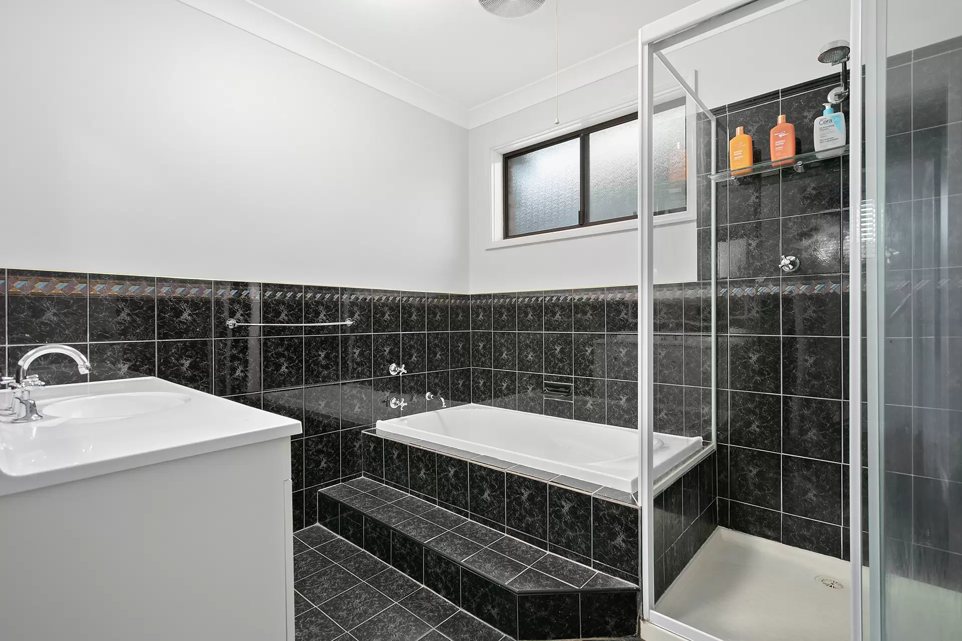 44 Scenic Crescent, Albion Park Sold by Laurence Morgan Real Estate - image 6