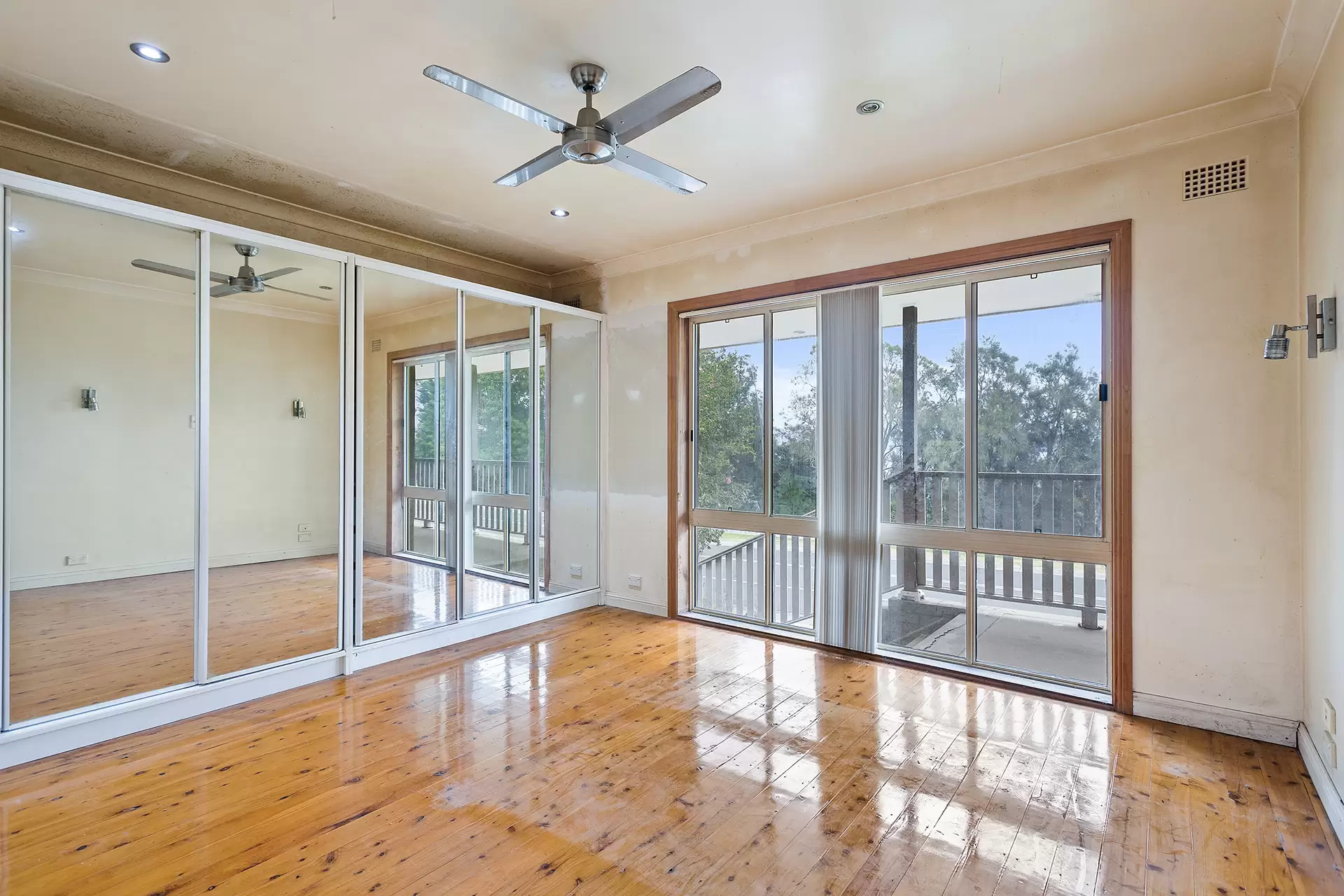 247 Reddall Parade, Mount Warrigal Sold by Laurence Morgan Real Estate - image 8