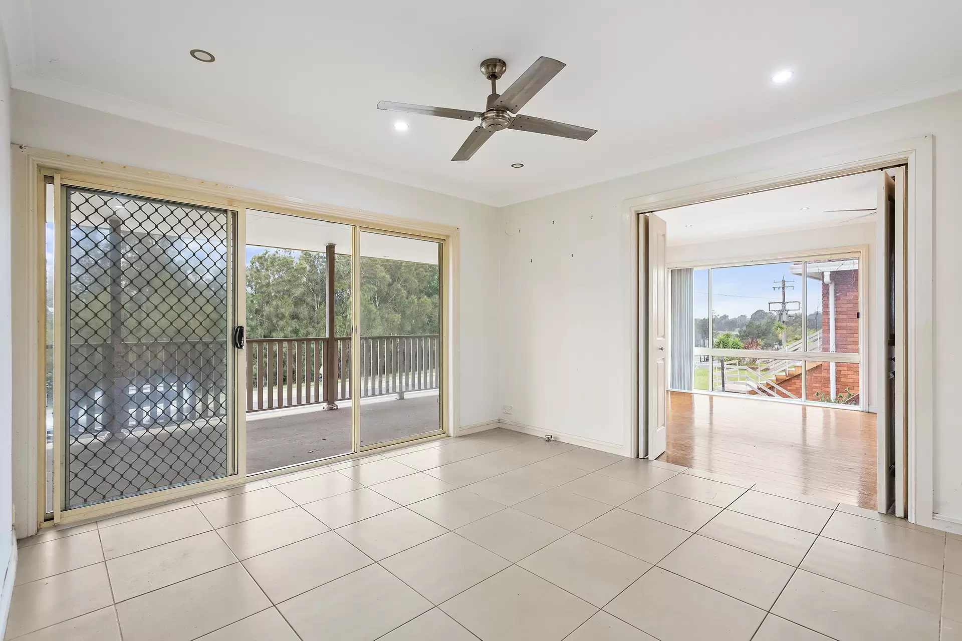 247 Reddall Parade, Mount Warrigal Sold by Laurence Morgan Real Estate - image 7