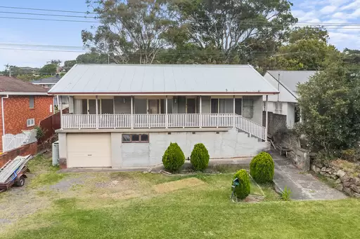 247 Reddall Parade, Mount Warrigal Sold by Laurence Morgan Real Estate