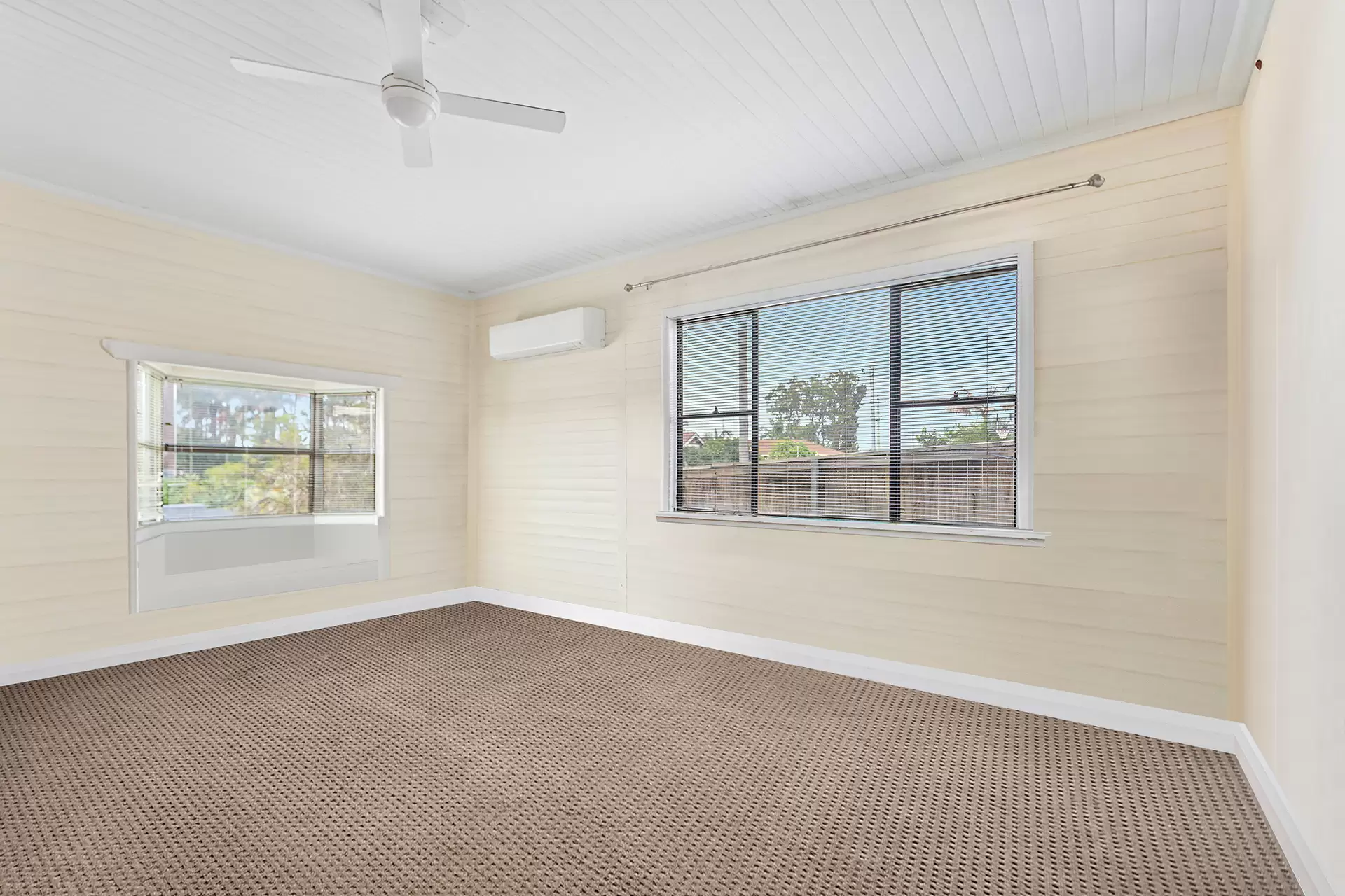 202 Lawrence Hargrave Drive, Thirroul Sold by Laurence Morgan Real Estate - image 6