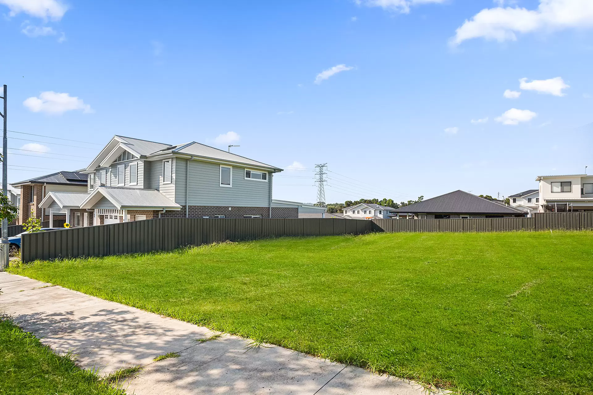18,20,22 Euodia Street, Horsley Sold by Laurence Morgan Real Estate - image 4