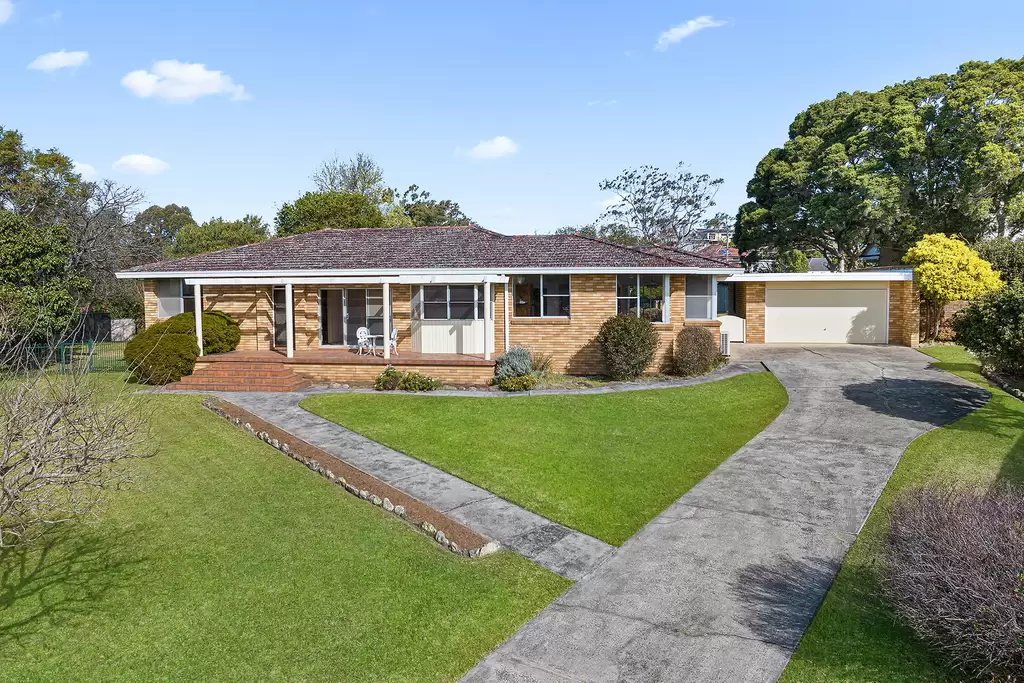 8 Craig Mor Way, Keiraville Sold by Laurence Morgan Real Estate