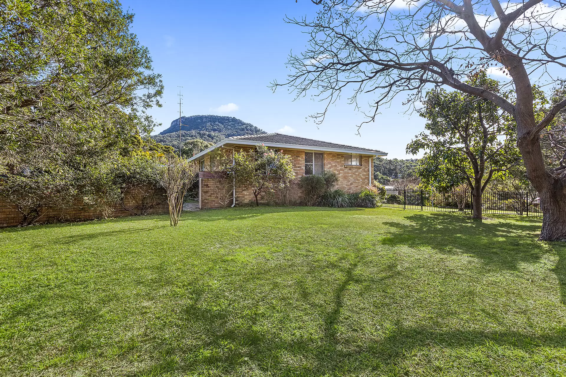 8 Craig Mor Way, Keiraville Sold by Laurence Morgan Real Estate - image 3