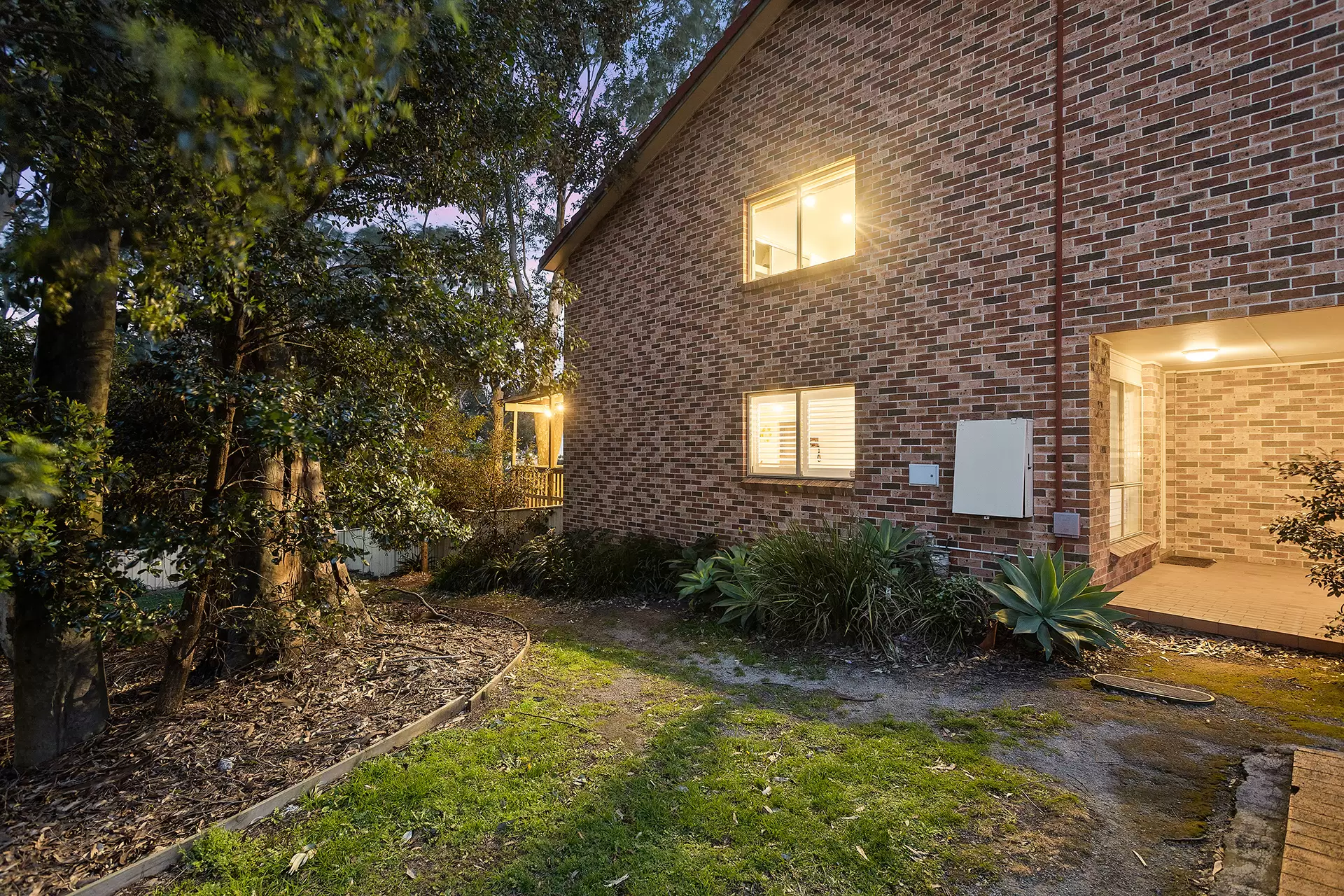 1/41-43 Robertson Street, Coniston Sold by Laurence Morgan Real Estate - image 9
