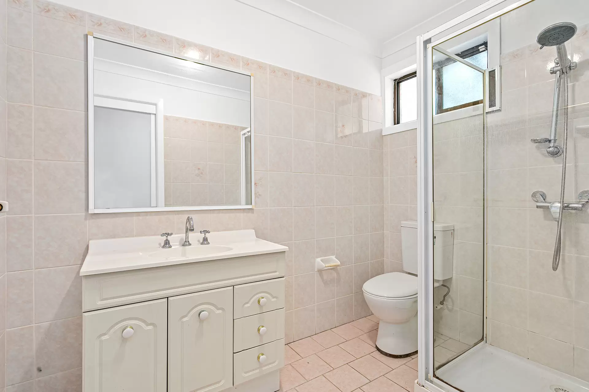 43 Girraween Avenue, Lake Illawarra Sold by Laurence Morgan Real Estate - image 4