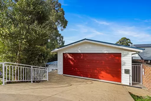 37 Outlook Drive, Figtree Sold by Laurence Morgan Real Estate