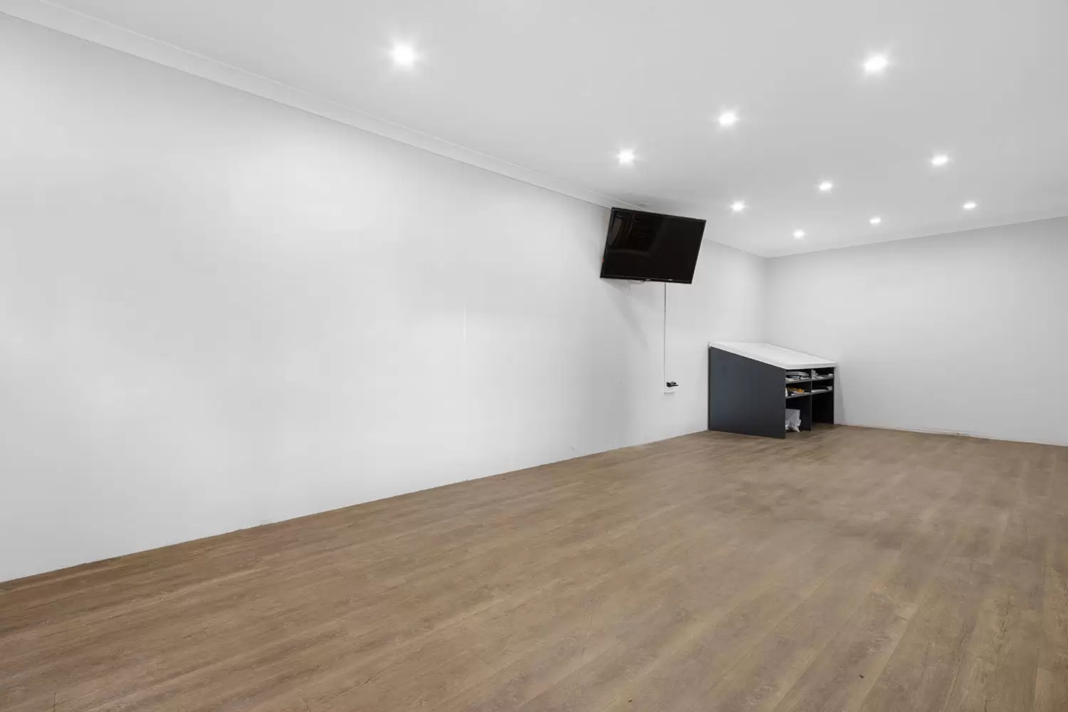 7/50 Montague Street, North Wollongong Sold by Laurence Morgan Real Estate - image 6