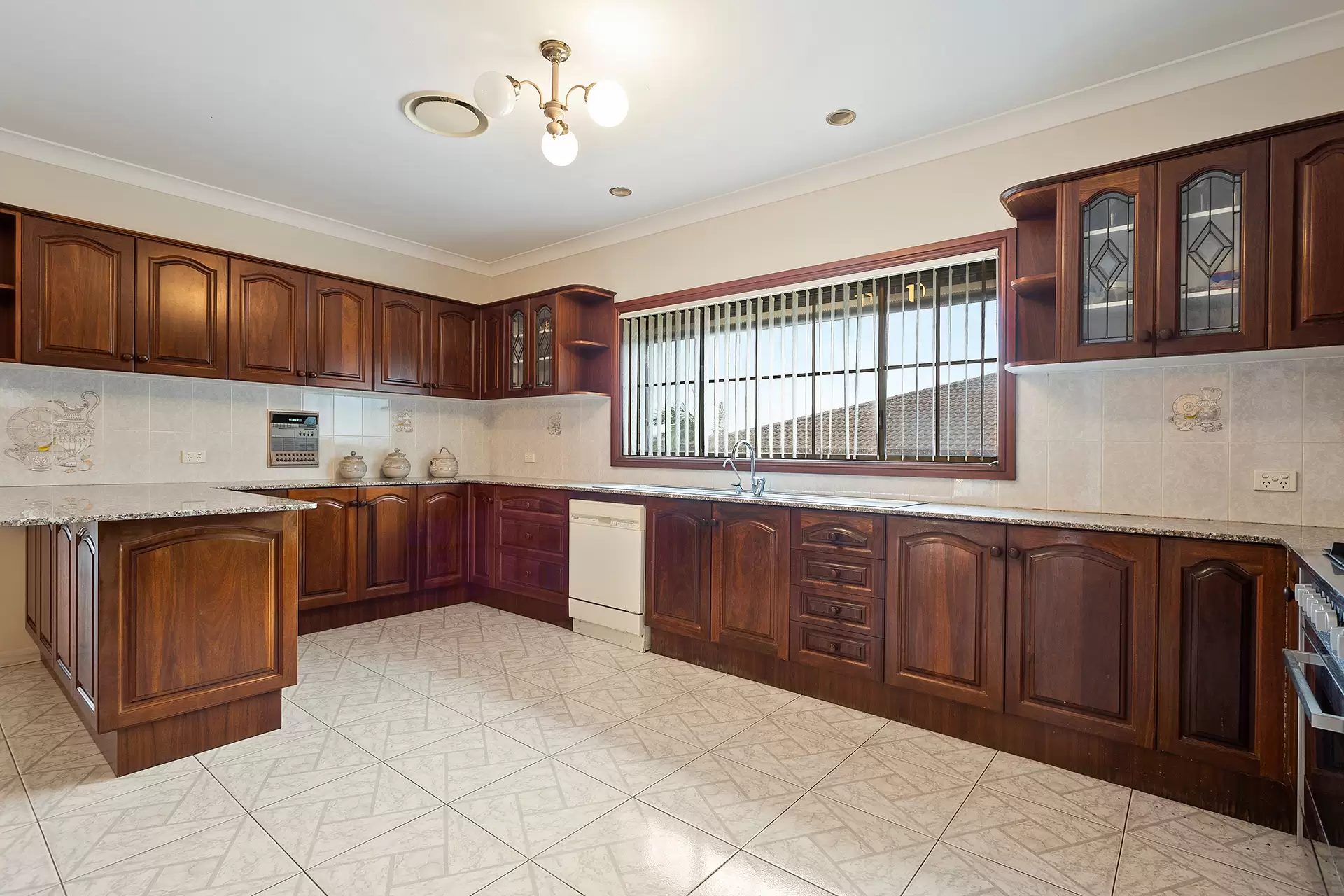6 Bellambi Street, Tarrawanna Sold by Laurence Morgan Real Estate - image 7
