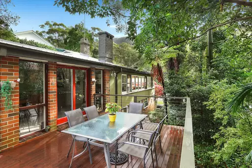 50 The Grove, Austinmer Sold by Laurence Morgan Real Estate