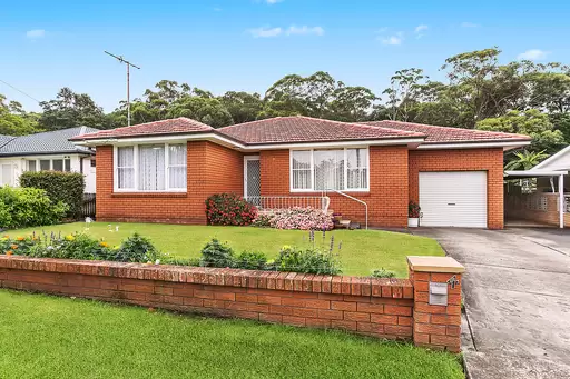 4 Corrie Road, Woonona Sold by Laurence Morgan Real Estate