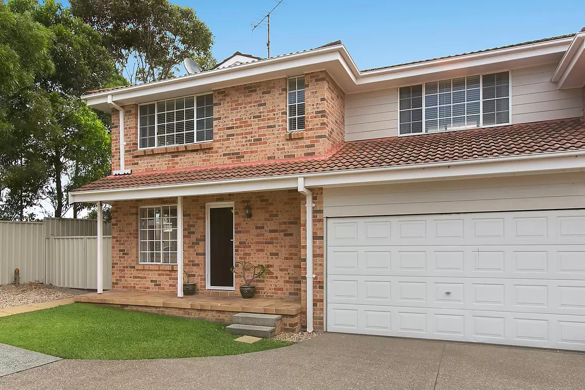 8/9-11 Newbold Close, Thirroul Sold by Laurence Morgan Real Estate - image 1