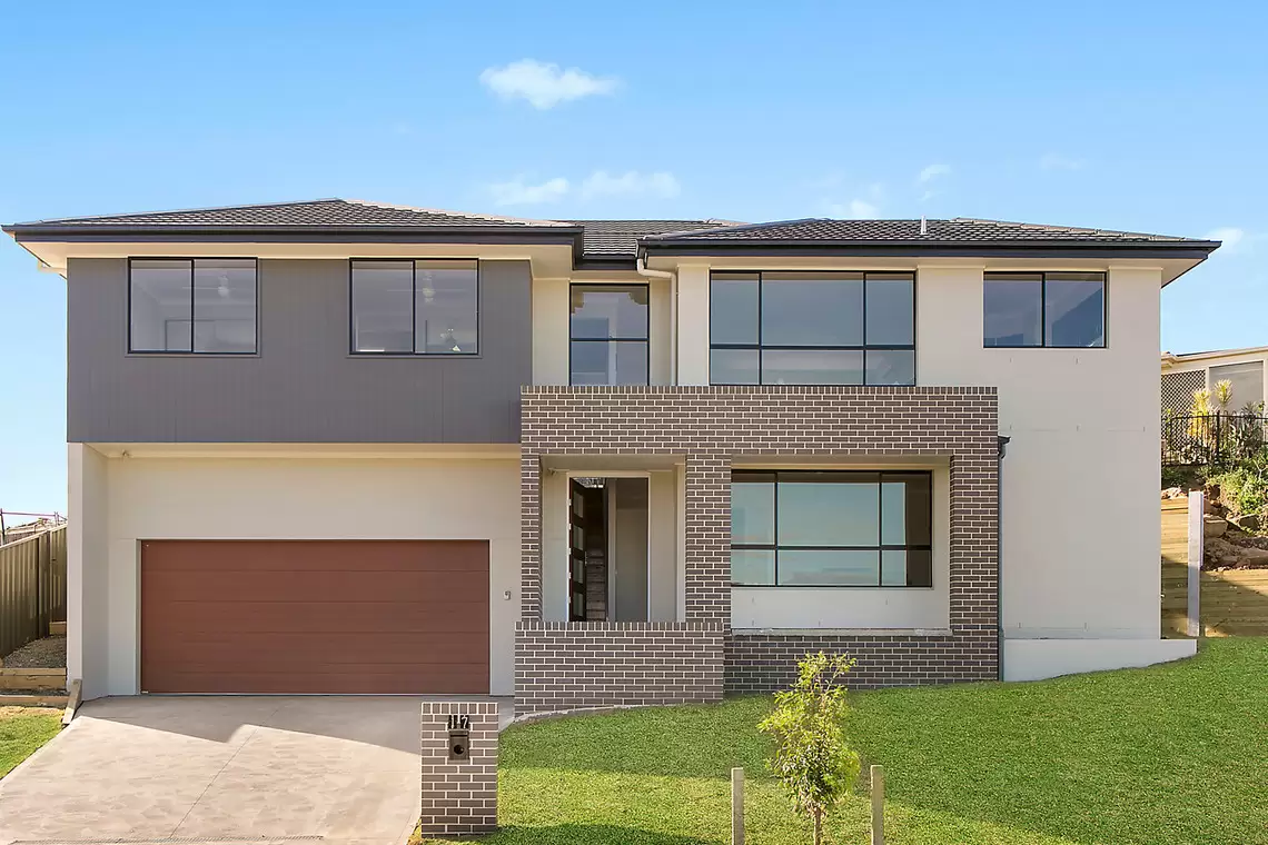 17 Brooks Terrace, Kanahooka Sold by Laurence Morgan Real Estate - image 1