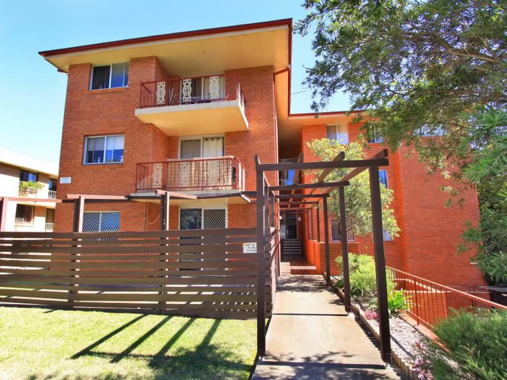 6/46-48 Keira Street, Wollongong Sold by Laurence Morgan Real Estate - image 1