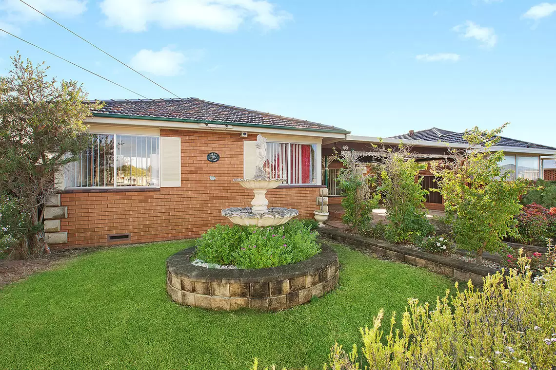 36 Margaret Street, Balgownie Sold by Laurence Morgan Real Estate - image 1