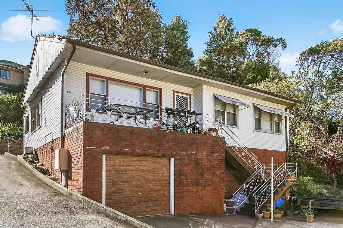 33b Nicholson Road, Woonona Sold by Laurence Morgan Real Estate - image 1