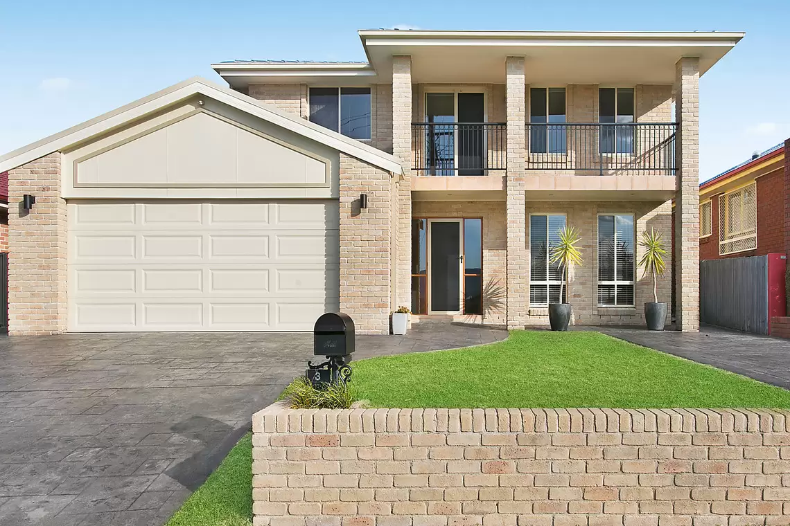 3 Daphne Street, Corrimal Sold by Laurence Morgan Real Estate - image 1