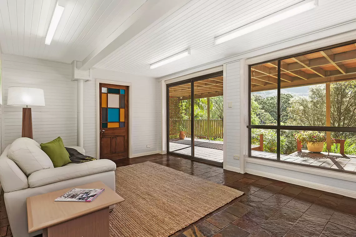 20 George Avenue, Bulli Sold by Laurence Morgan Real Estate - image 2