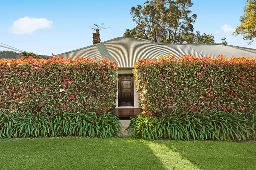 20 George Avenue, Bulli Sold by Laurence Morgan Real Estate