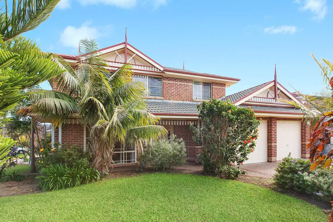 5 Thomas Collaery Place, Woonona Sold by Laurence Morgan Real Estate - image 1