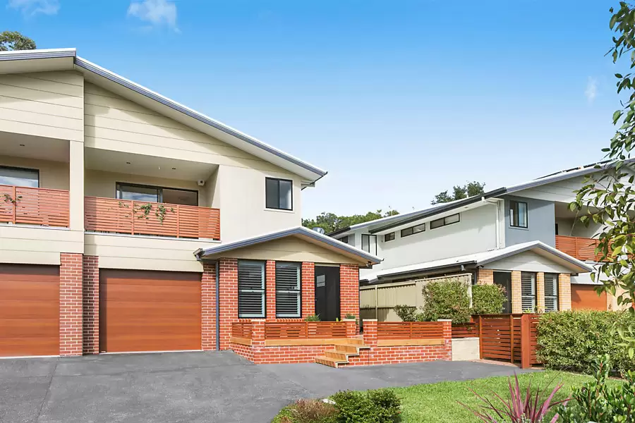 2/2c Nicholson Road, Woonona Sold by Laurence Morgan Real Estate - image 1