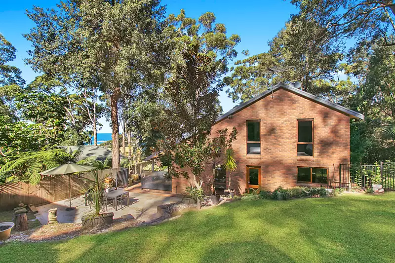 67 Armagh Parade, Thirroul Sold by Laurence Morgan Real Estate - image 1