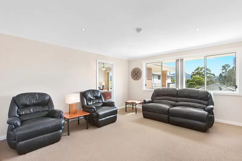 16 Mary Davis Avenue, Koonawarra Sold by Laurence Morgan Real Estate - image 3