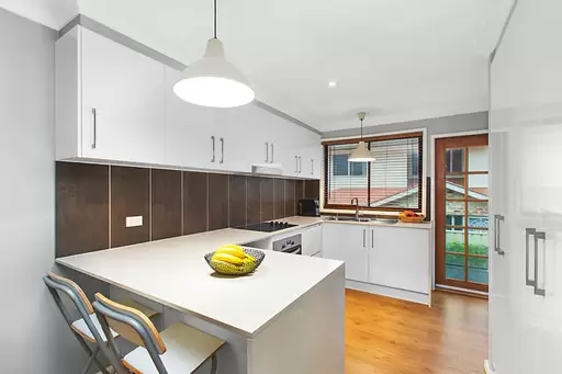 2/29 Soudan Street, Thirroul Sold by Laurence Morgan Real Estate