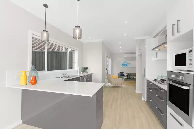 2/25 Mary Davis Avenue, Koonawarra Sold by Laurence Morgan Real Estate - image 2