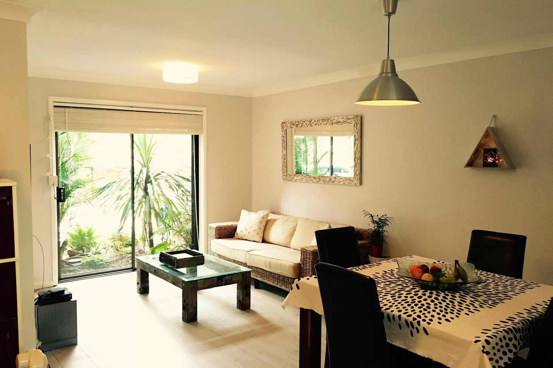 6/19 Nicholson Road, Woonona Sold by Laurence Morgan Real Estate - image 3